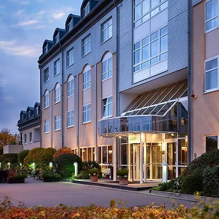Sachsenpark-hotel 4*