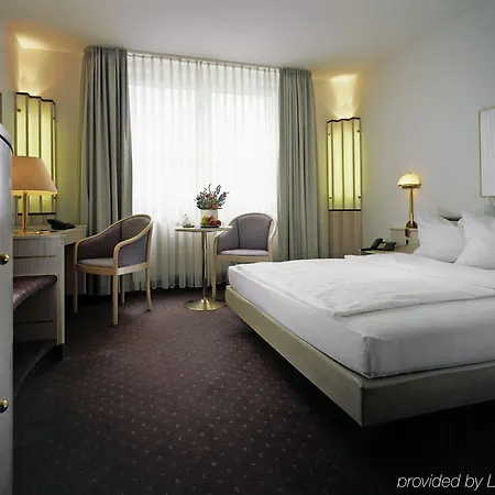 Sachsenpark-hotel 4*